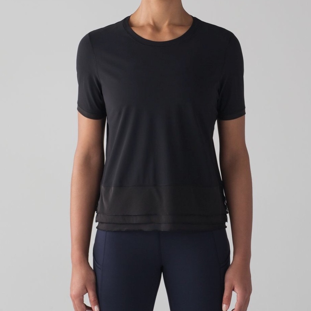 Lululemon Sole Training Short Sleeve Black